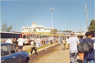 Foto: Silvana Nascimento. Vista do Santu�rio Novo, Trindade, 1998